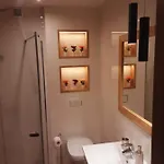 Apartment Academy