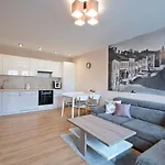 Apartment Academy *