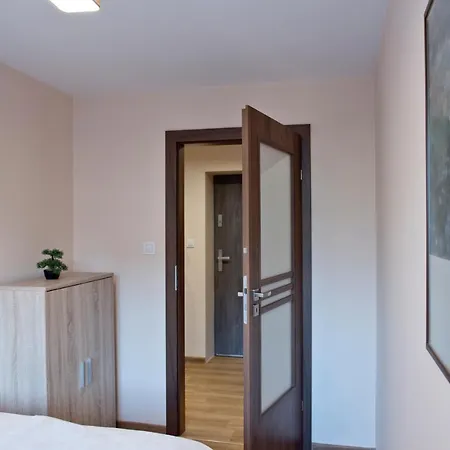 Apartament Academy *